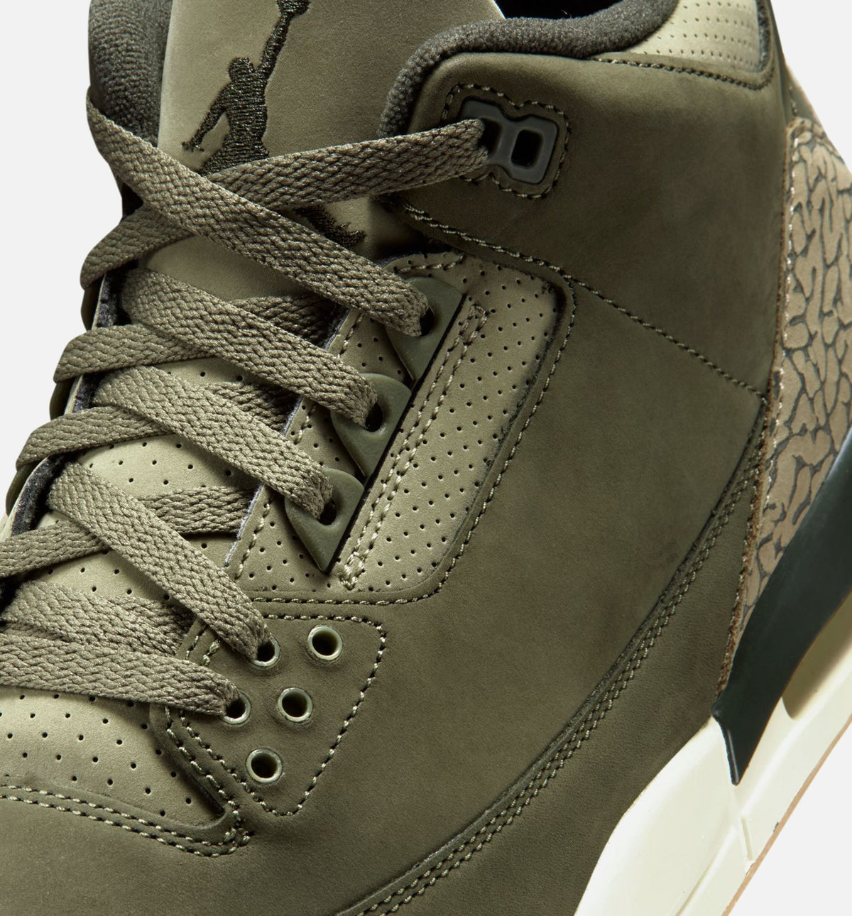 Air Jordan 3 Retro "Medium Olive" Men's Shoe – Medium Olive/Sequoia/Neutral Olive/Sail/Total Crimson